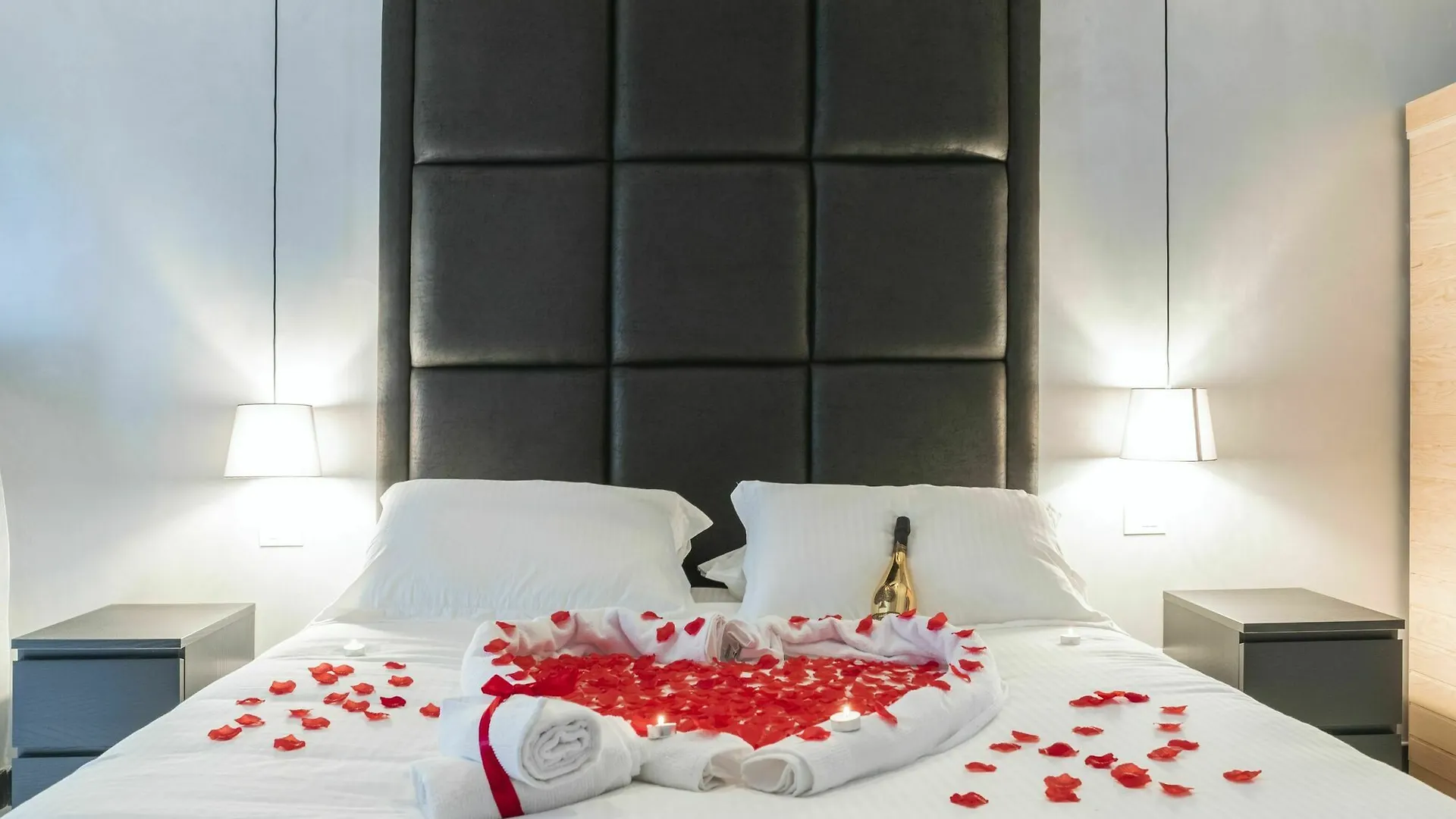 Hotel Comola Luxury Suite Naples